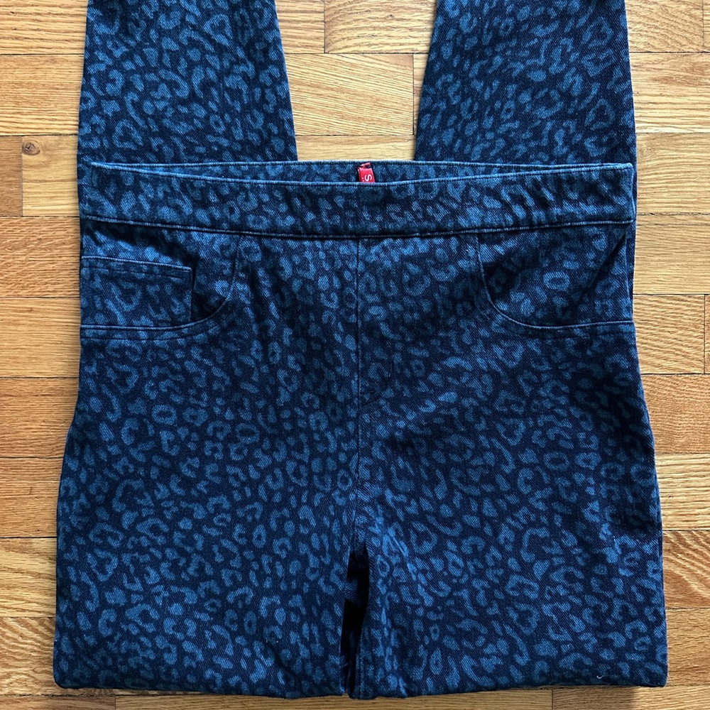 Spanx Women’s Jean-ish Ankle Leggings - Worn 3x, Blue Leopard, Medium